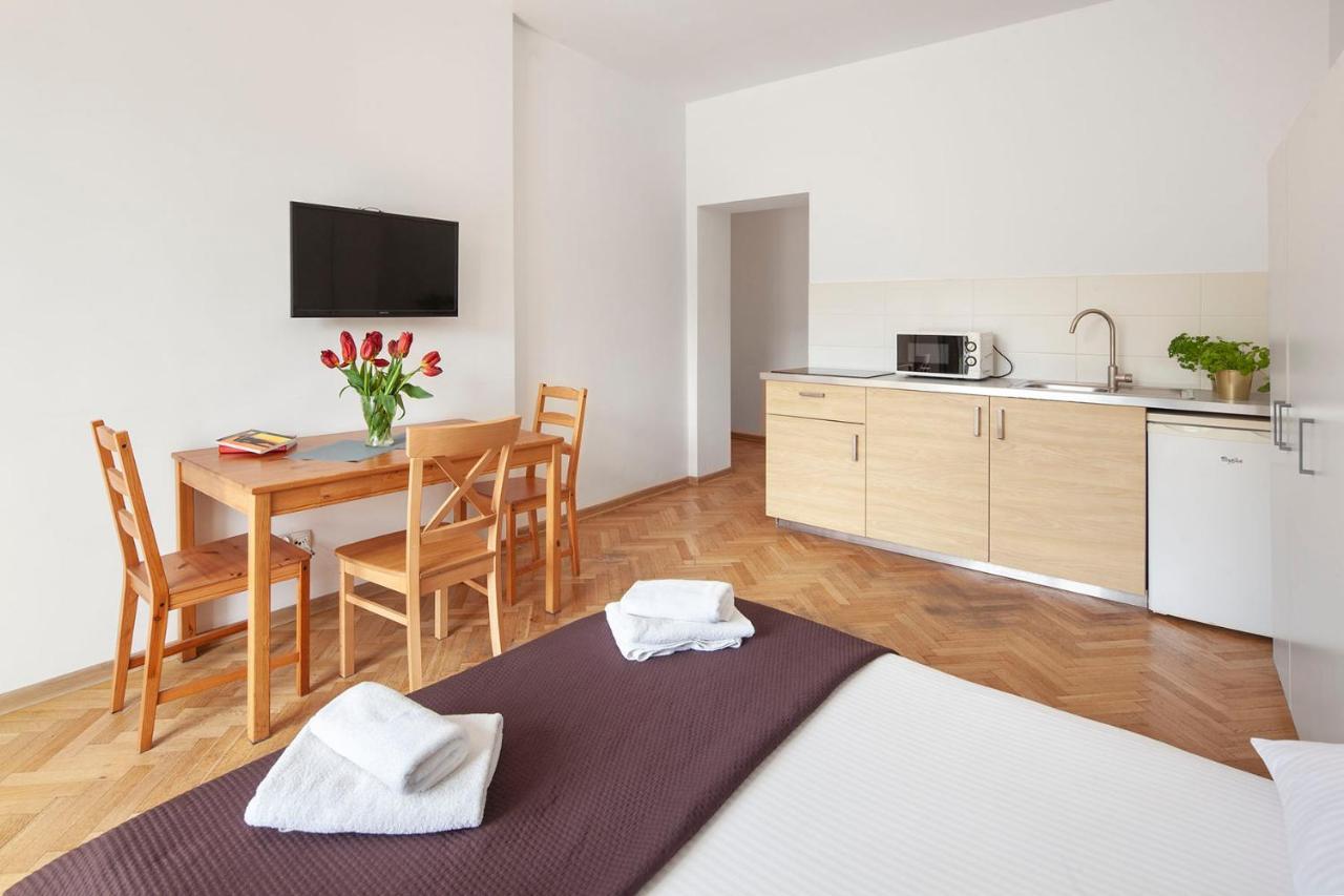 Sleepy3City Apartments 10 Lutego 23 グディニャ エクステリア 写真