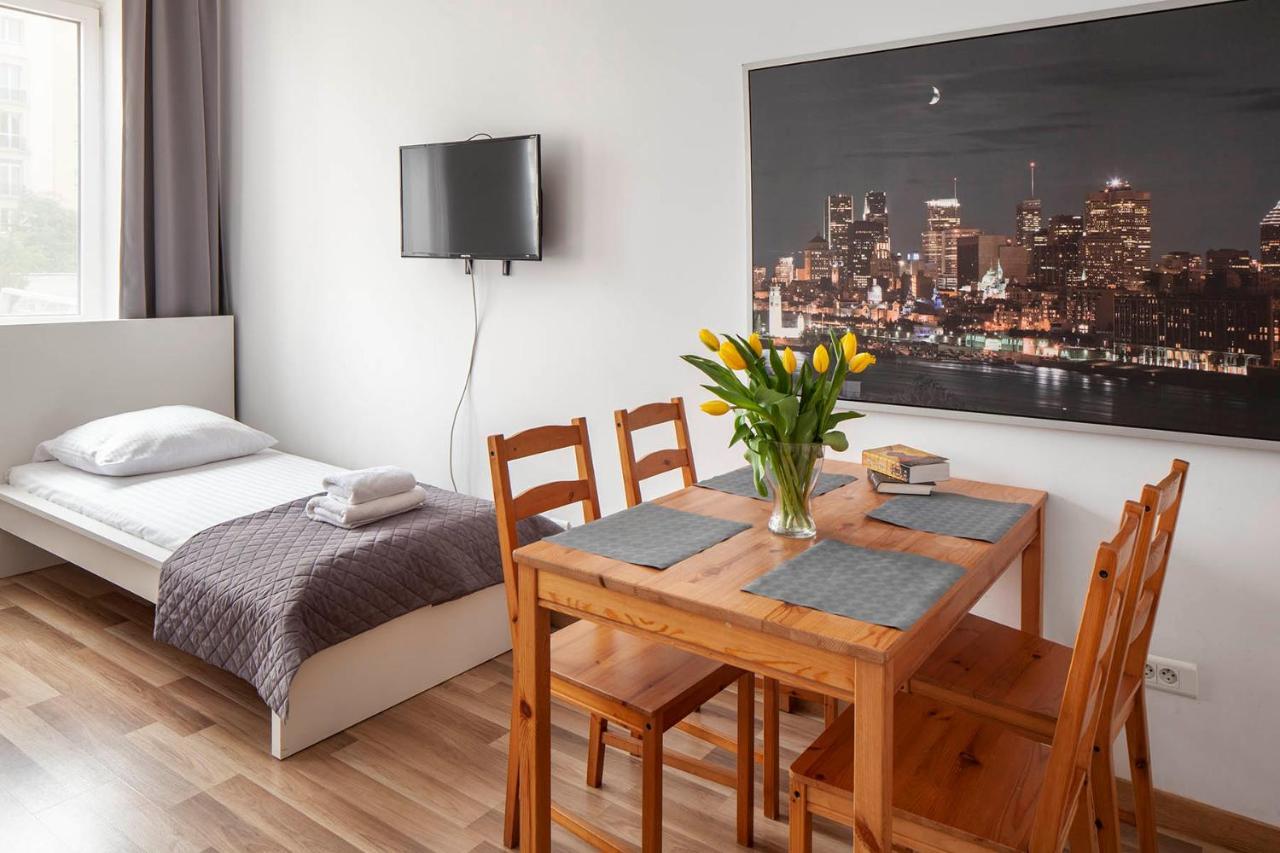 Sleepy3City Apartments 10 Lutego 23 グディニャ エクステリア 写真