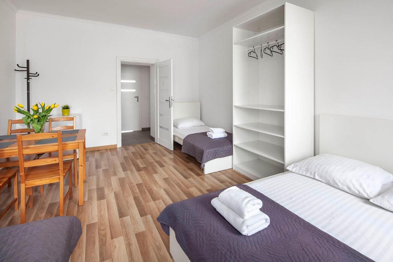 Sleepy3City Apartments 10 Lutego 23 グディニャ エクステリア 写真