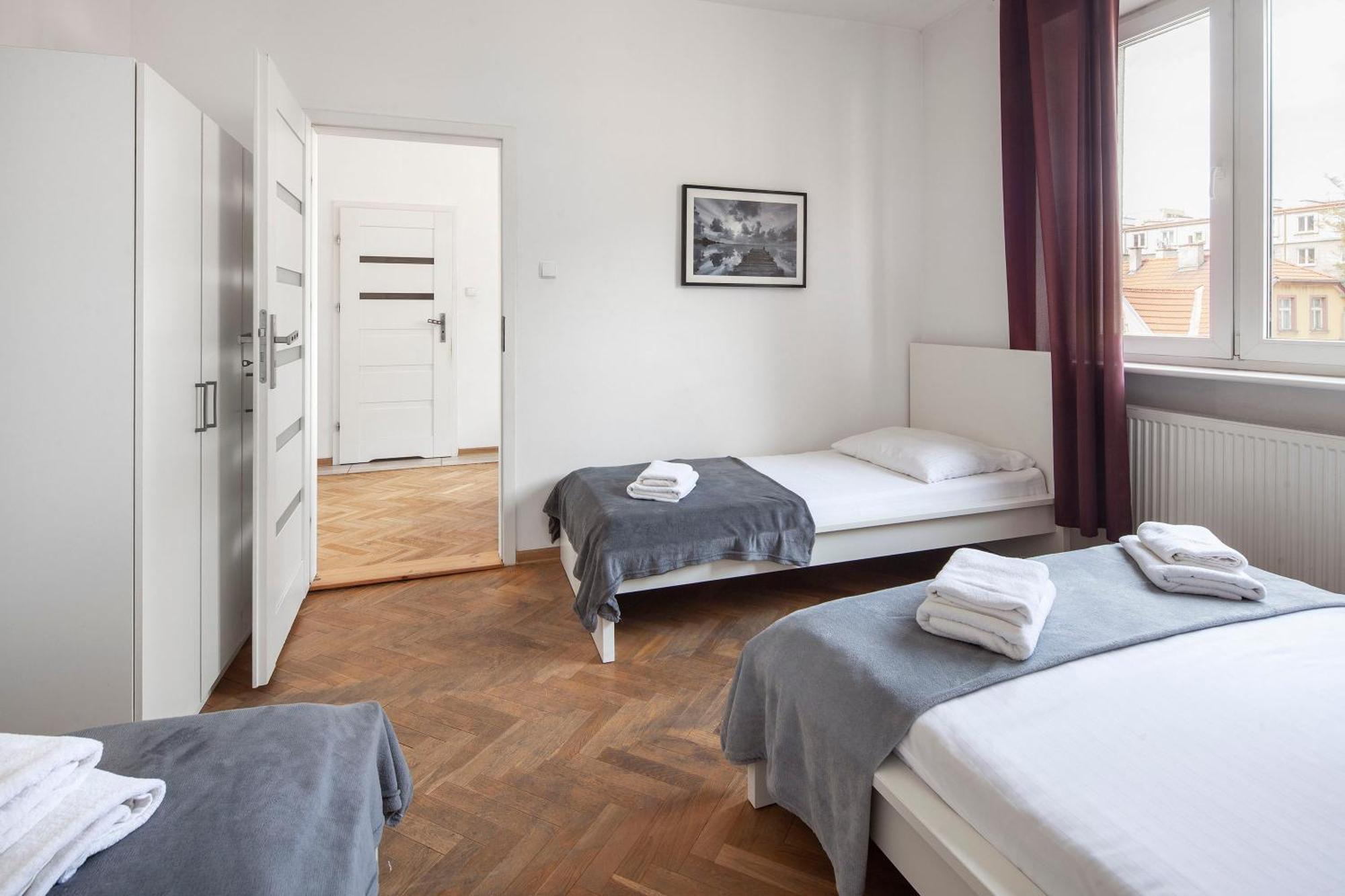 Sleepy3City Apartments 10 Lutego 23 グディニャ エクステリア 写真