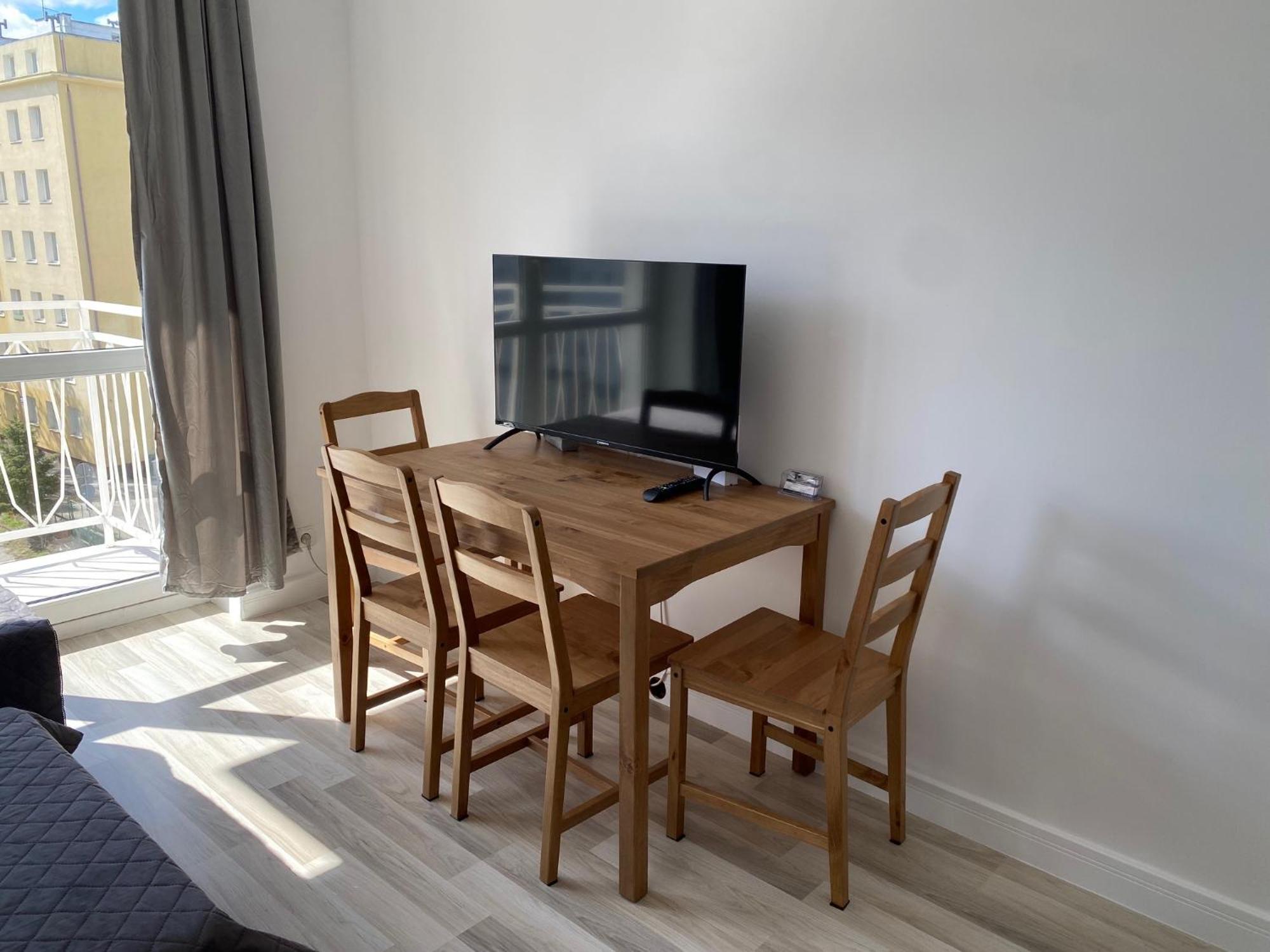 Sleepy3City Apartments 10 Lutego 23 グディニャ エクステリア 写真