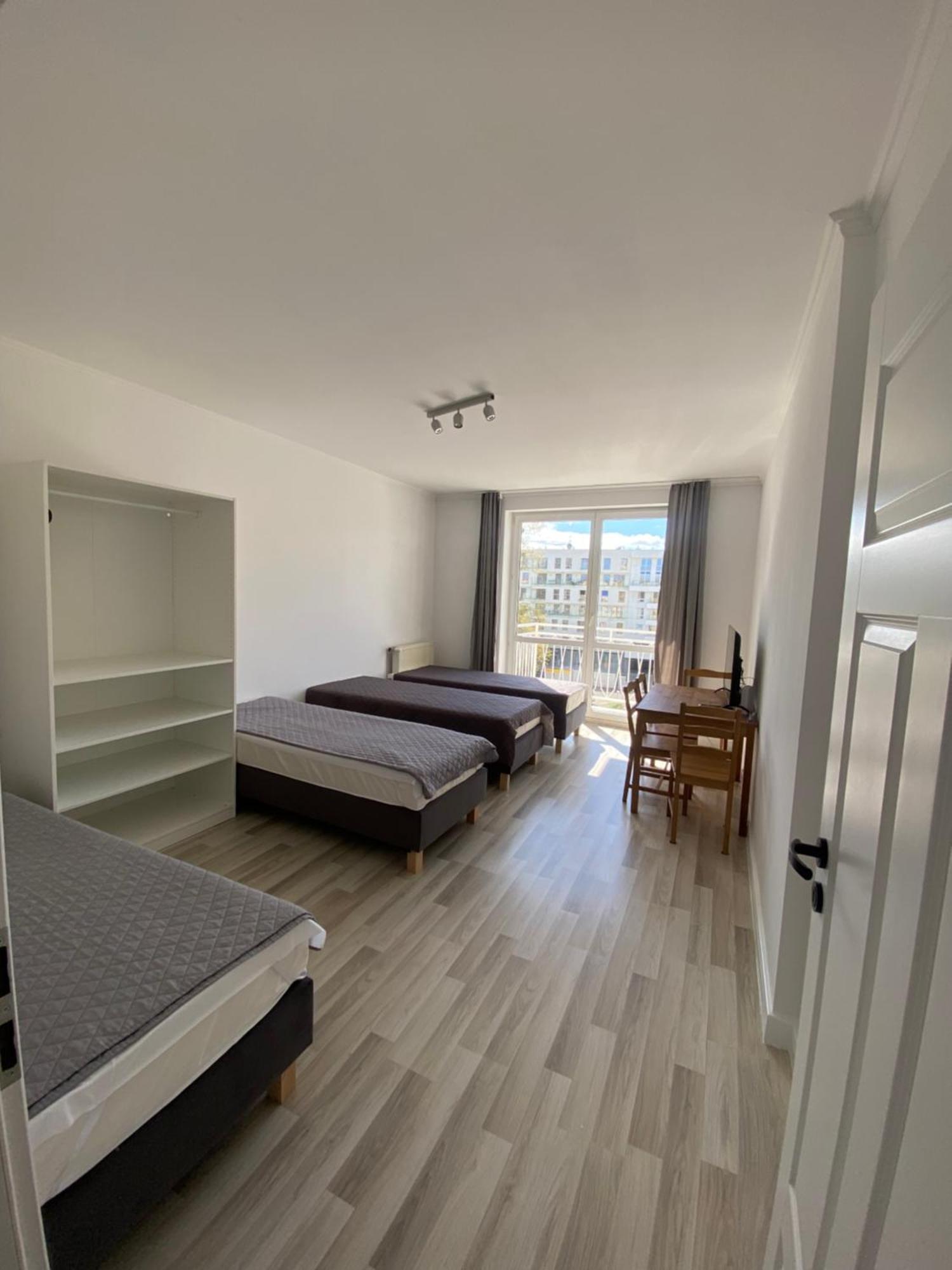 Sleepy3City Apartments 10 Lutego 23 グディニャ エクステリア 写真