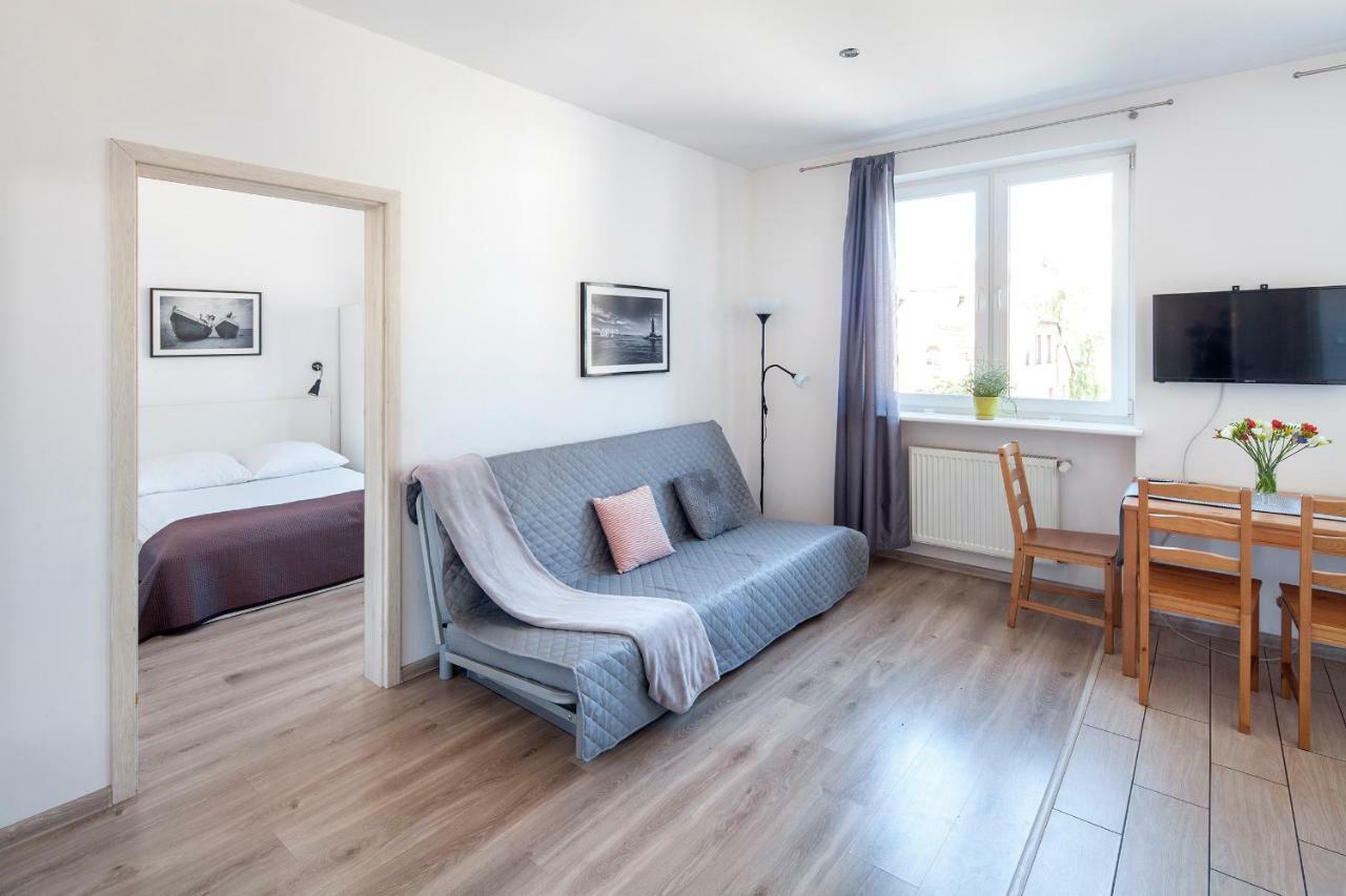 Sleepy3City Apartments 10 Lutego 23 グディニャ エクステリア 写真
