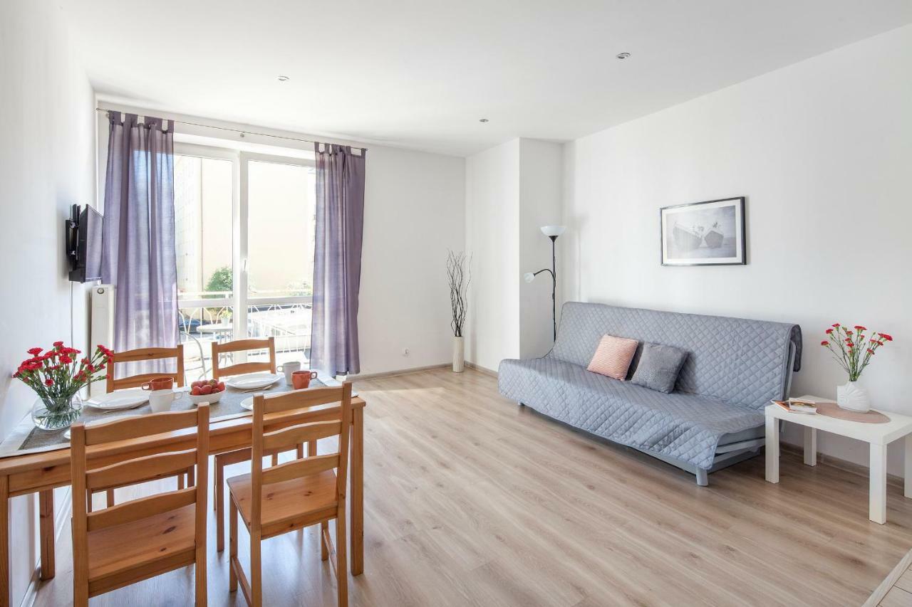 Sleepy3City Apartments 10 Lutego 23 グディニャ エクステリア 写真