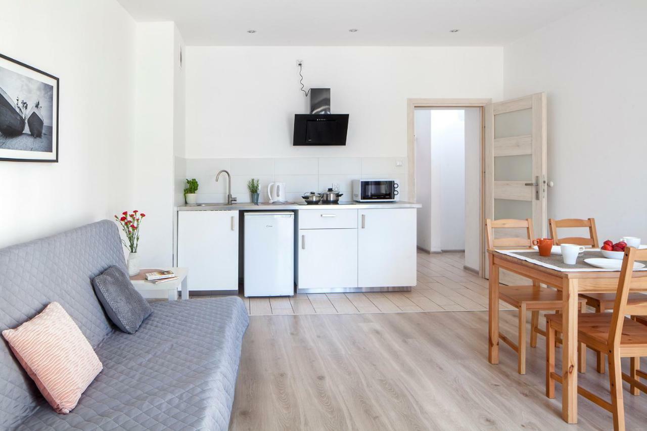 Sleepy3City Apartments 10 Lutego 23 グディニャ エクステリア 写真