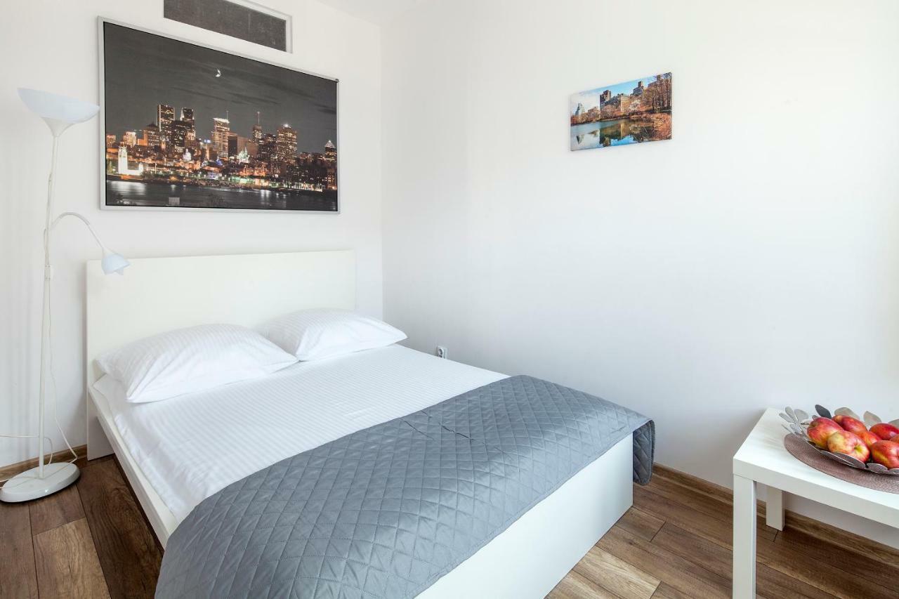Sleepy3City Apartments 10 Lutego 23 グディニャ エクステリア 写真